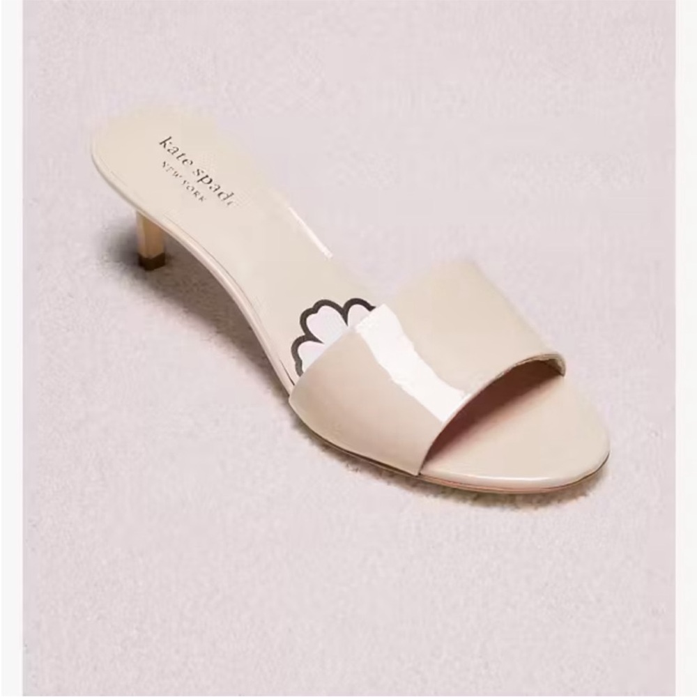 Kate Spade Savvi nude tan patent leather slide kitten heel sandal, Size 6.5